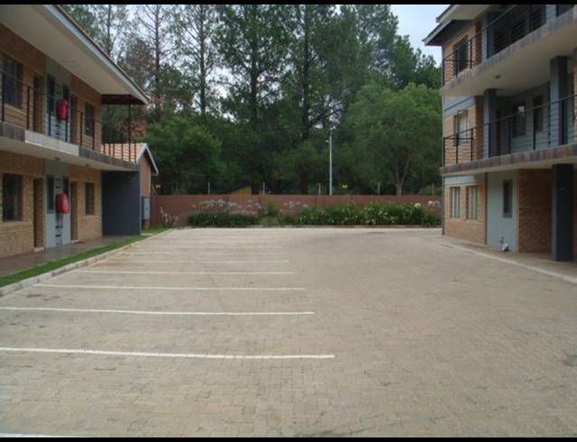 2 BEDROOM PROPERTY TO RENT IN DIE BULT